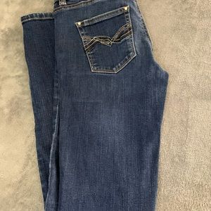 Slim leg jeans